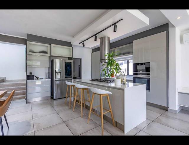 4 BEDROOM PROPERTY TO RENT IN COPPERLEAF ESTATE